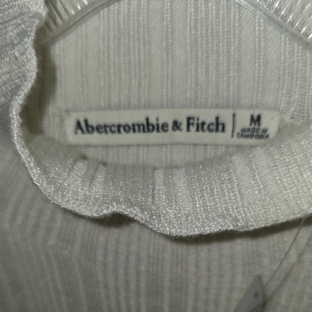 Abercrombie & Fitch White Turtleneck Longsleeve - Picture 3 of 5